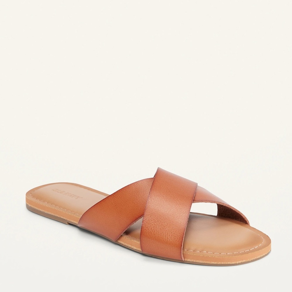 Cross-cross faux-leather sandals